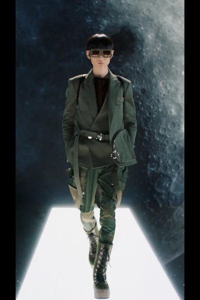 Look 25